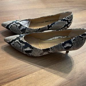 Vionic Kit Josie  Natural Snake Skin Shoes
